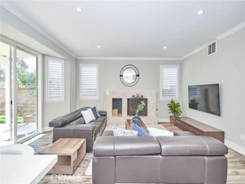 1860  Brooke  , Fullerton, CA