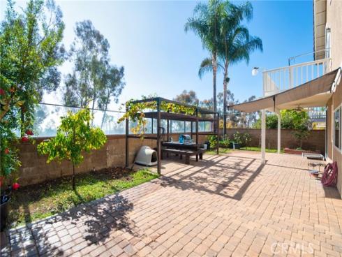 1860  Brooke  , Fullerton, CA