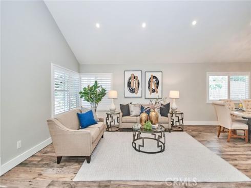 1860  Brooke  , Fullerton, CA