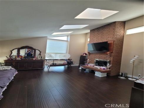 2407  Almira  , Fullerton, CA