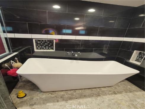 2407  Almira  , Fullerton, CA