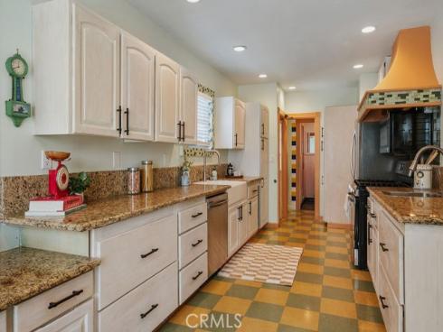 521 W Whiting   Avenue, Fullerton, CA