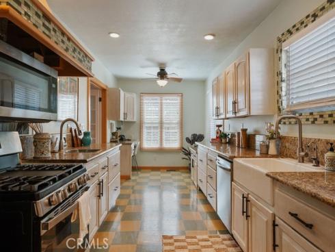 521 W Whiting   Avenue, Fullerton, CA