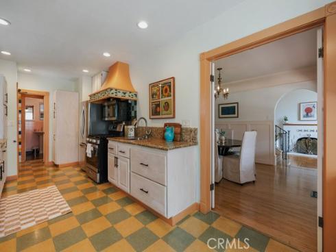 521 W Whiting   Avenue, Fullerton, CA