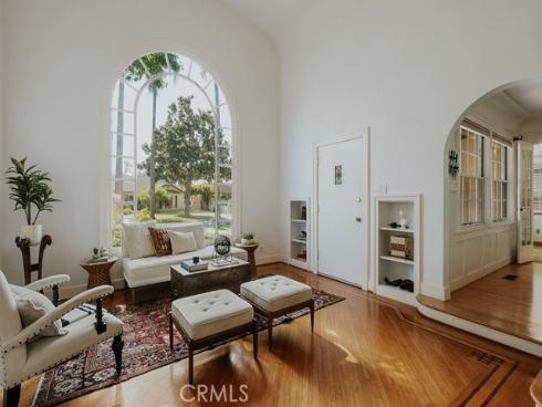 521 W Whiting   Avenue, Fullerton, CA