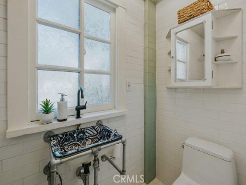 521 W Whiting   Avenue, Fullerton, CA