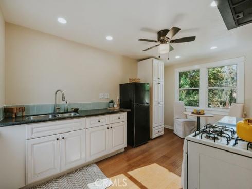 521 W Whiting   Avenue, Fullerton, CA