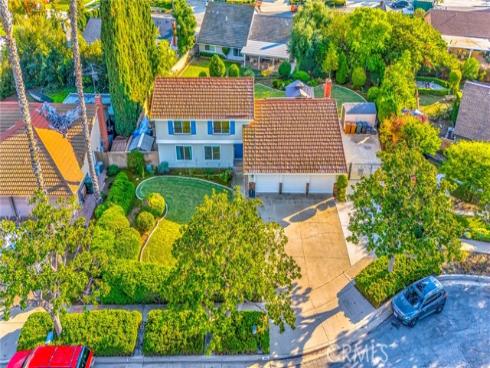 1510  El Paso Ln  , Fullerton, CA