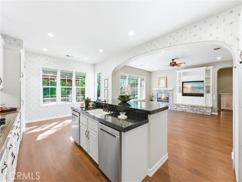 2588  Nixon   Way, Fullerton, CA