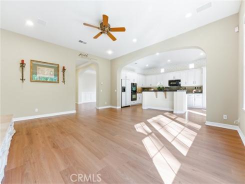 2588  Nixon   Way, Fullerton, CA