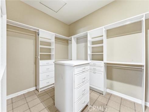 2588  Nixon   Way, Fullerton, CA