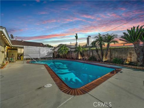 575 N Lincoln Avenue, Fullerton, CA