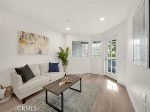 1501  Brea  220  Boulevard, Fullerton, CA