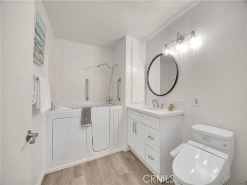 1501  Brea  220  Boulevard, Fullerton, CA