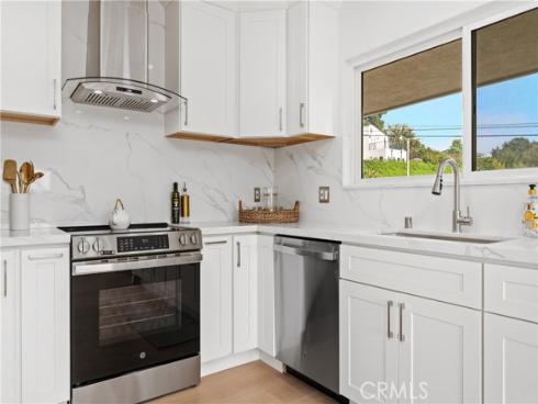 1219 N Raymond   Avenue, Fullerton, CA