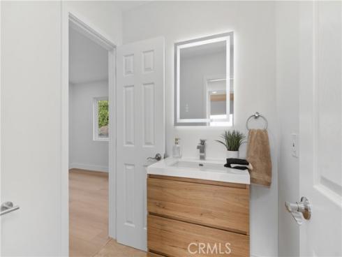 1219 N Raymond   Avenue, Fullerton, CA