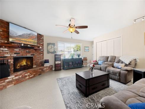 1819 W Olive   Avenue, Fullerton, CA