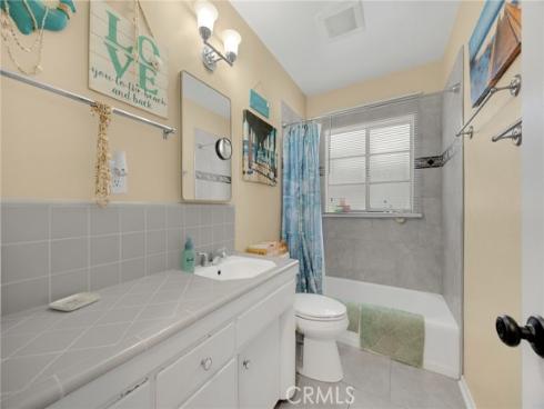 1819 W Olive   Avenue, Fullerton, CA