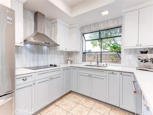 2059  Seaview  , Fullerton, CA