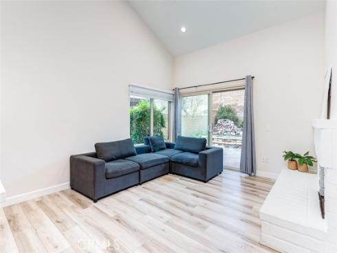 2059  Seaview  , Fullerton, CA