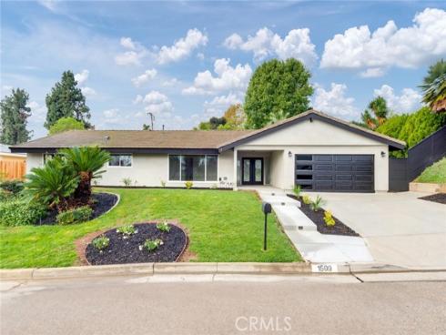 1509 Camino Loma