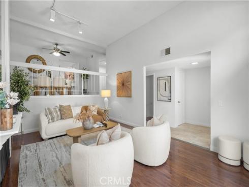 1536  Windsor  , Fullerton, CA