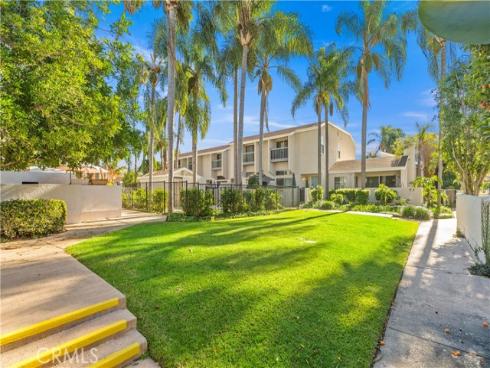 1536  Windsor  , Fullerton, CA