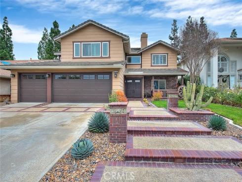2890 Longspur Drive