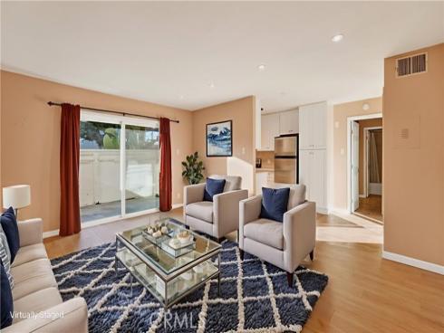 400 N Acacia  D16 , Fullerton, CA