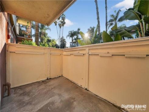 400 N Acacia  D16 , Fullerton, CA