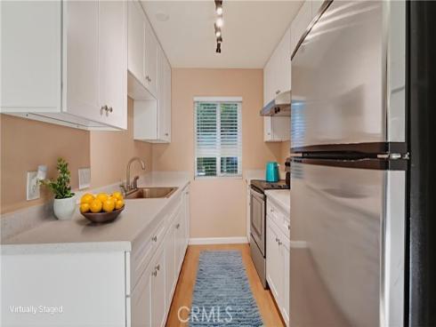 400 N Acacia  D16 , Fullerton, CA