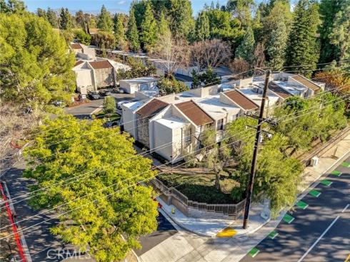 3000 Associated 60 Road, Fullerton, CA