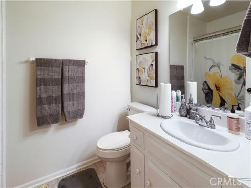 1318  Victoria  B , Fullerton, CA