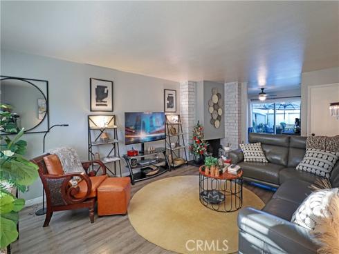 1318  Victoria  B , Fullerton, CA