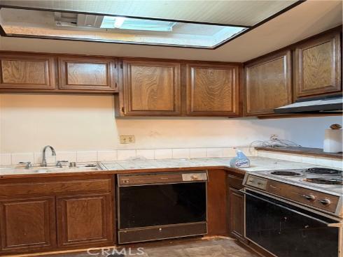 3054  Associated  20 , Fullerton, CA