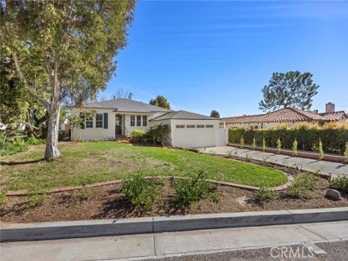 840  Grandview   Avenue, Fullerton, CA