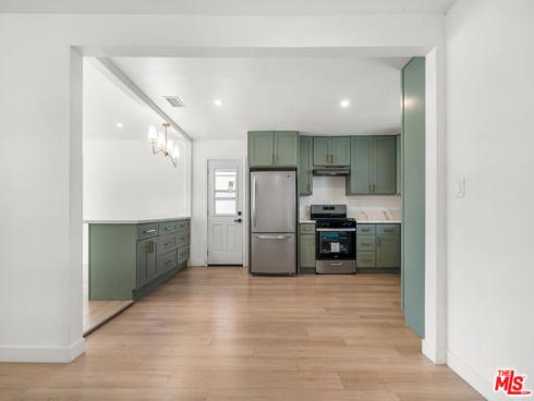 801 S Courtney Avenue, Fullerton, CA