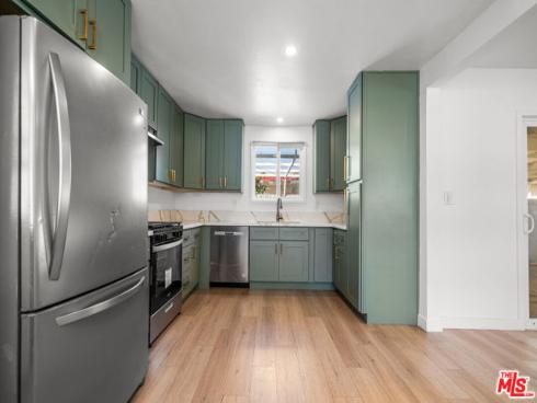 801 S Courtney Avenue, Fullerton, CA