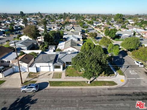 801 S Courtney Avenue, Fullerton, CA