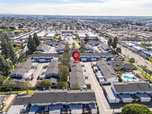 1323  Cameo Lane  , Fullerton, CA