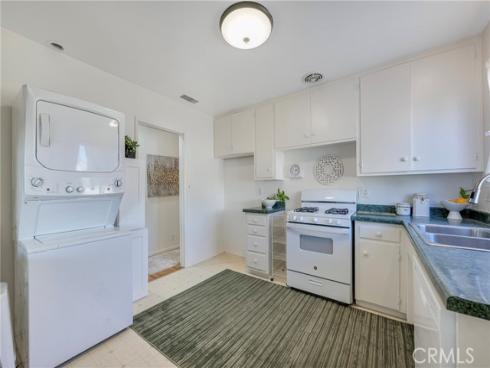 1343 W Oak  , Fullerton, CA