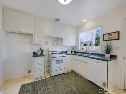 1343 W Oak  , Fullerton, CA