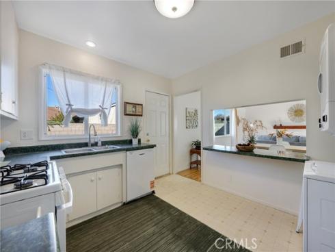 1343 W Oak  , Fullerton, CA