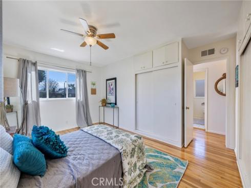 1343 W Oak  , Fullerton, CA