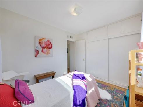 1343 W Oak  , Fullerton, CA