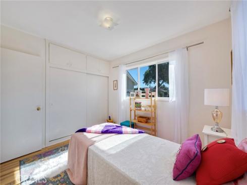 1343 W Oak  , Fullerton, CA