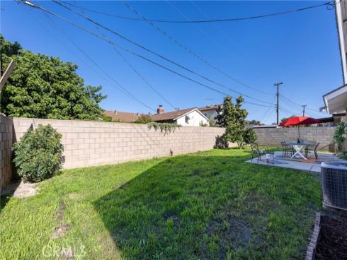 1343 W Oak  , Fullerton, CA