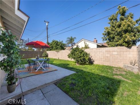 1343 W Oak  , Fullerton, CA