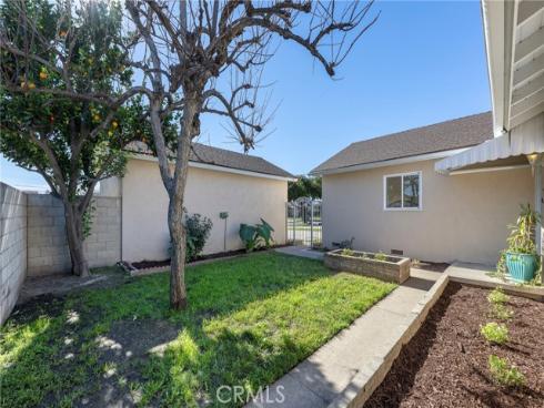 1343 W Oak  , Fullerton, CA