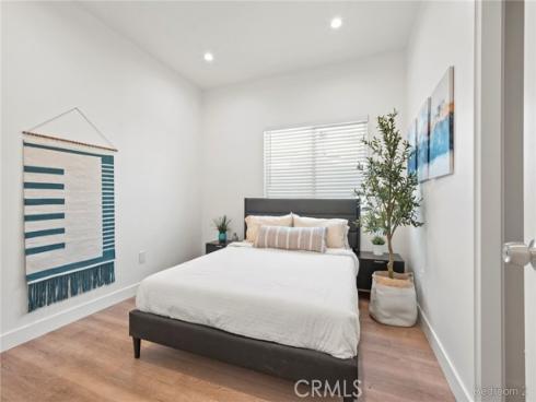 128 S Citrus Avenue, Fullerton, CA